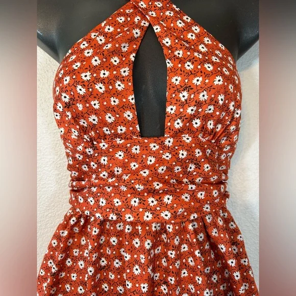 Urban Outfitters Floral Romper XS - Picture 3 of 13